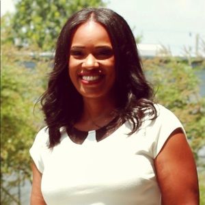 Meet your Posher, Yolandas